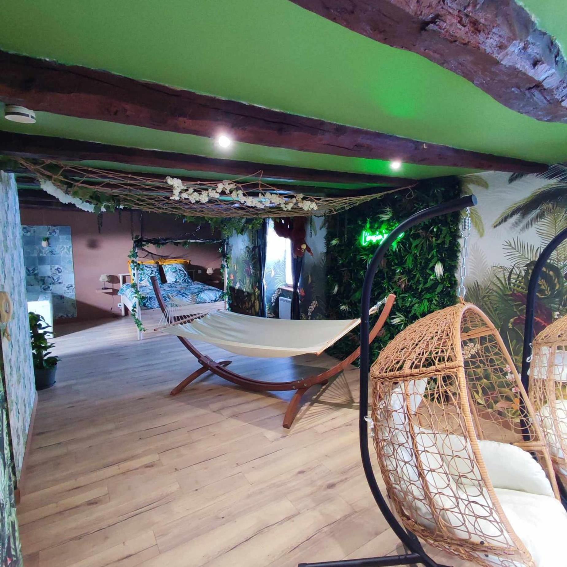 Ferienwohnung L'Evasion Jungle Saint-Pierre-de-Plesguen Exterior foto
